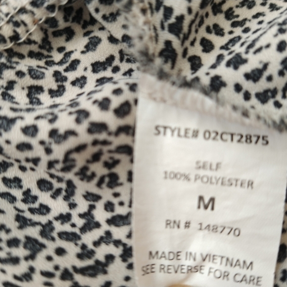 Cute little tank perfect for summer or under a cardigan - Picture 6 of 6